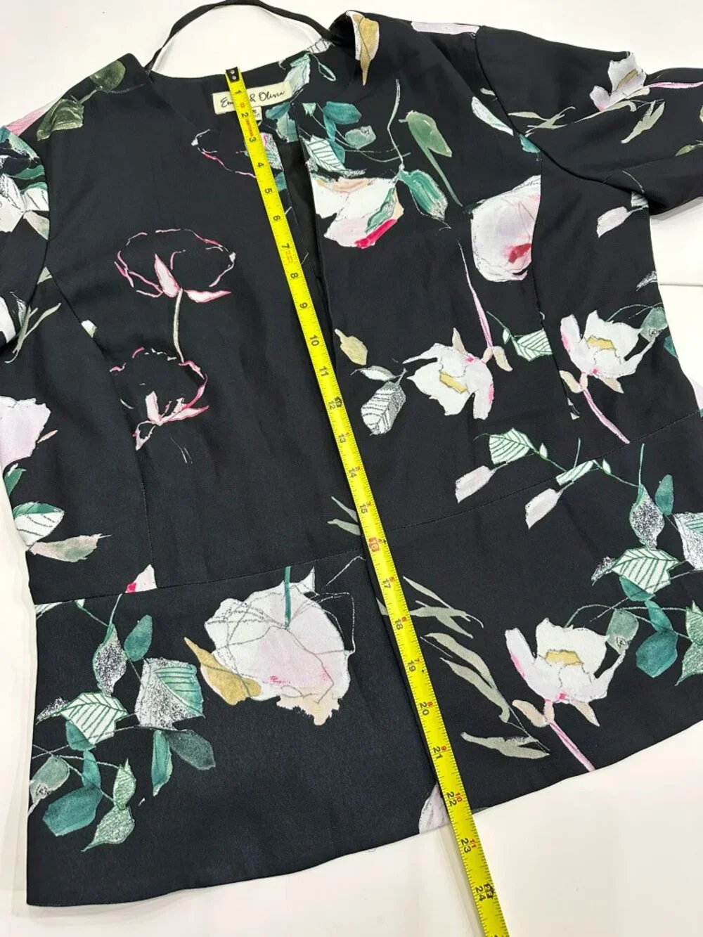 Emma & Olivia Black Floral Print Blazer (M) & Matching Trousers (6) Set